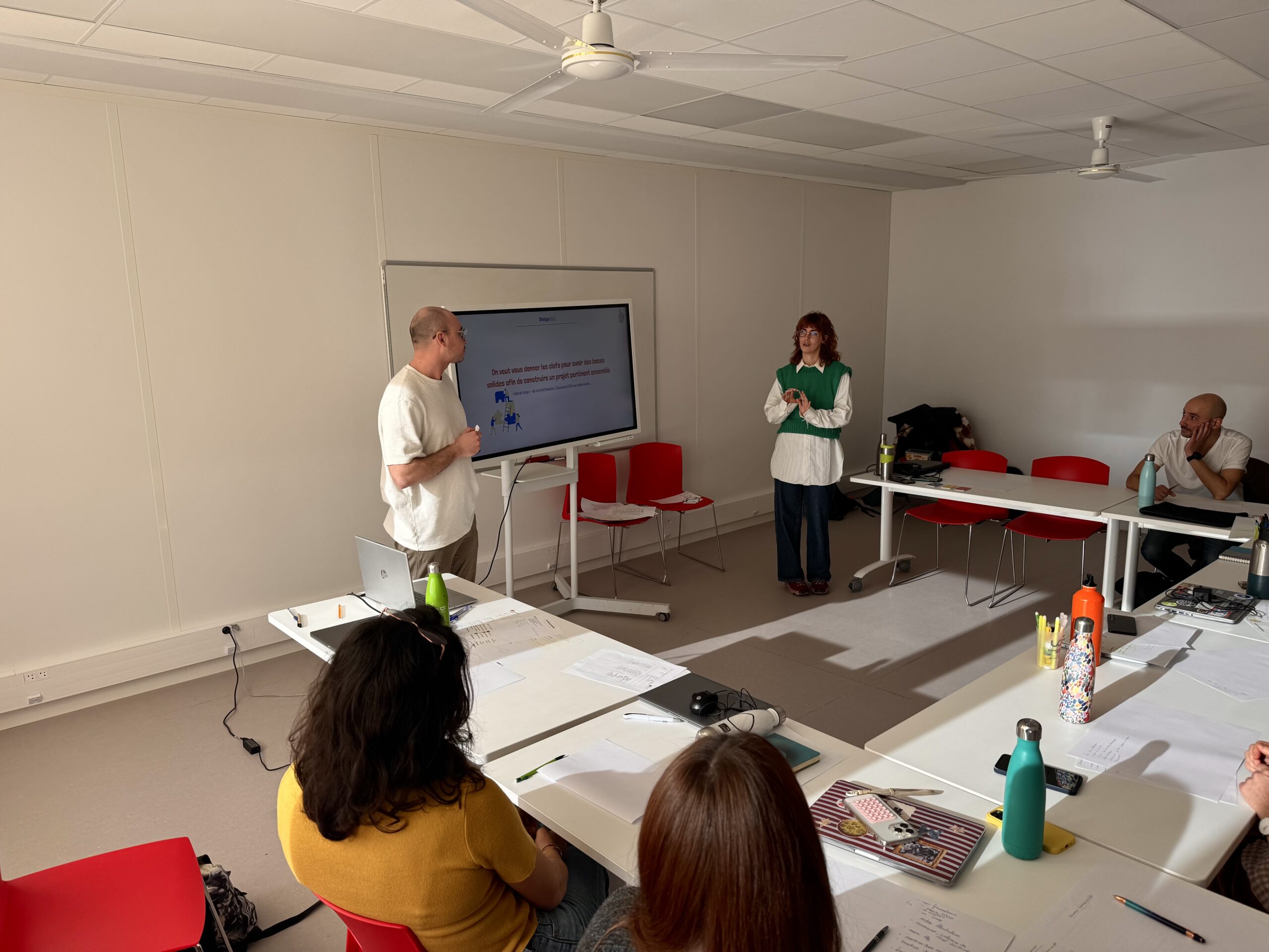 Atelier d'initiation au design et mise en pratique pour rendre le design accessible et compréhensible